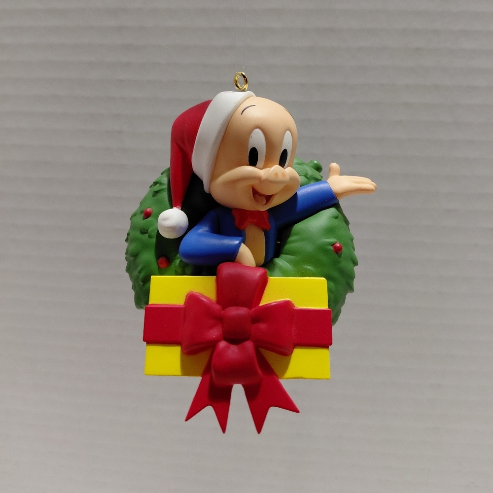 2015 Hallmark Looney Tunes Porky Pig Ornament - Red and Green